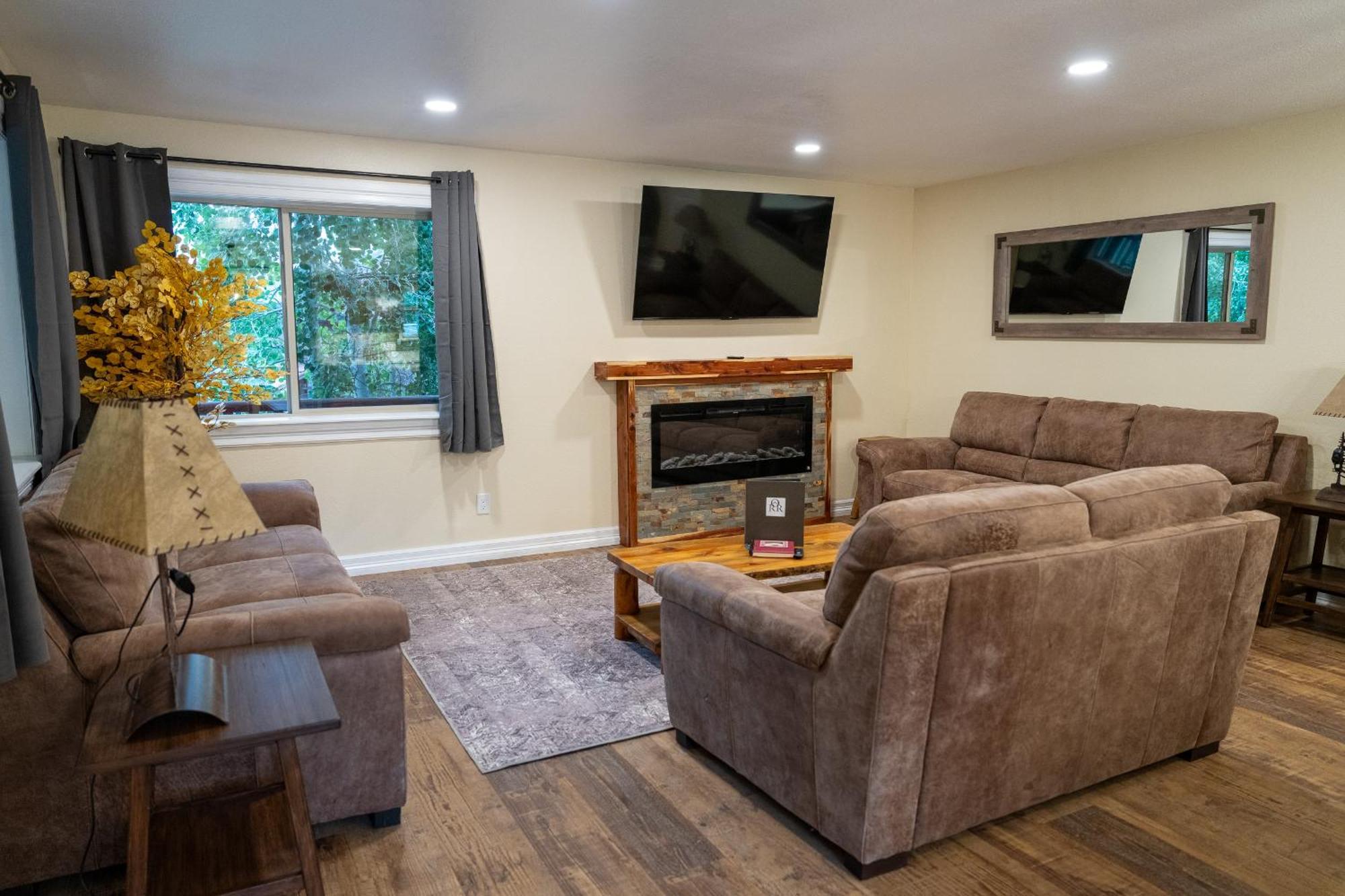 Ouray Riverside Resort - Inn & Cabins 외부 사진
